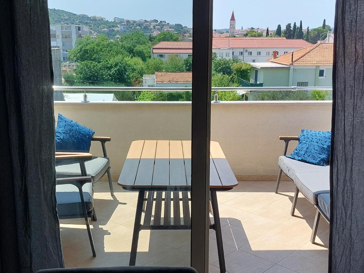 Mislav Apartment Trogir Buitenkant foto