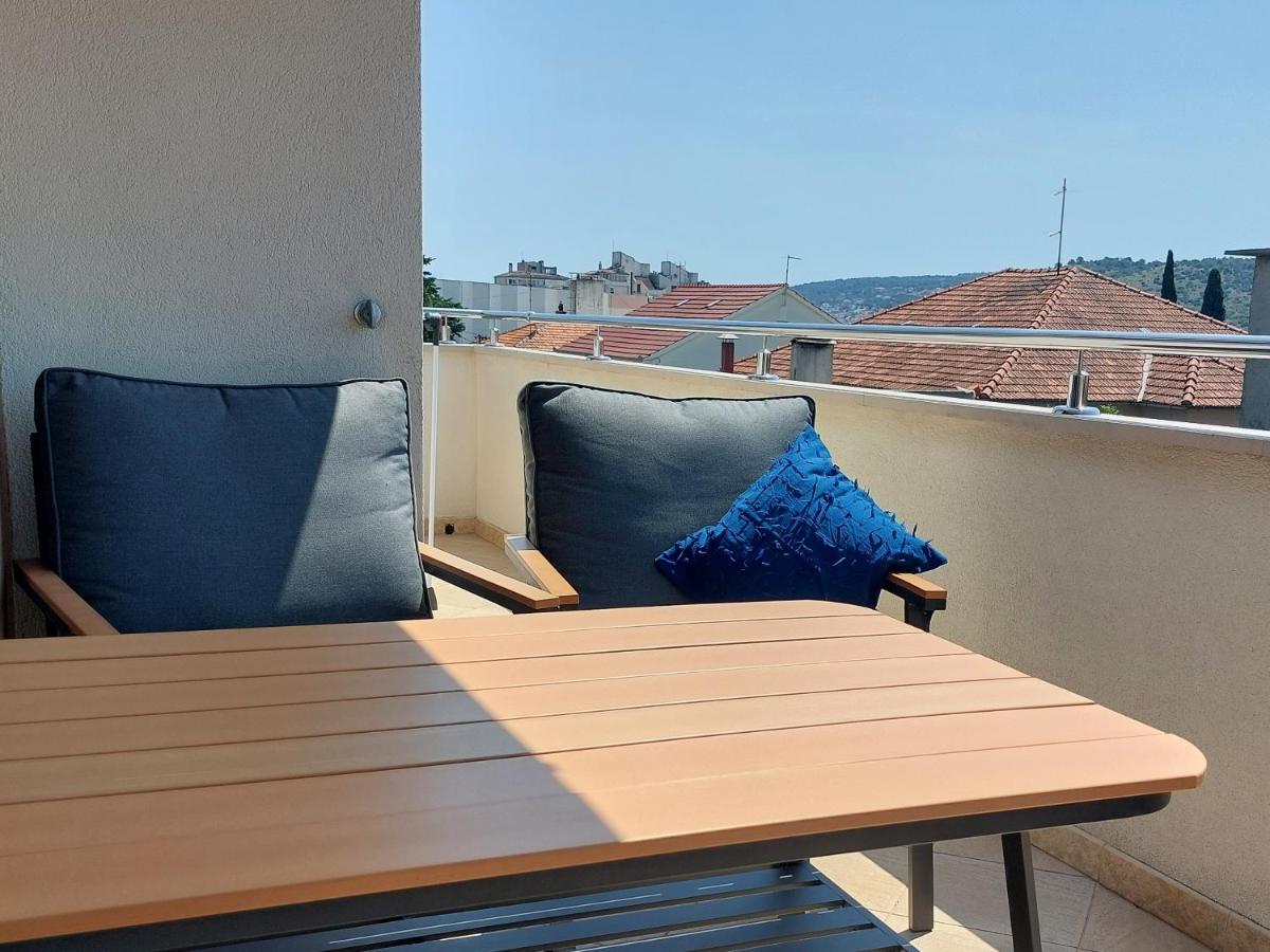 Mislav Apartment Trogir Buitenkant foto